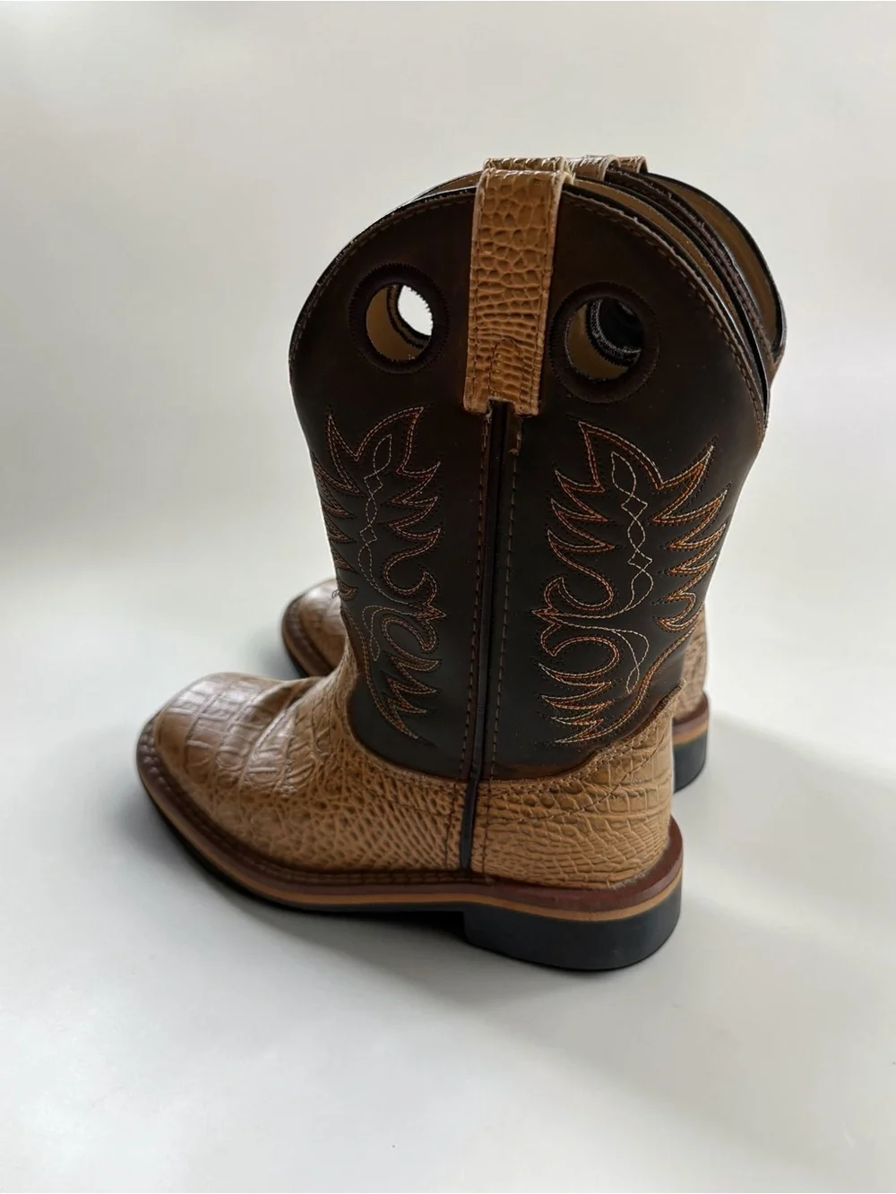 CODY JAMES EUC Genuine Leather Gator Embossed Western Cowboy Boots